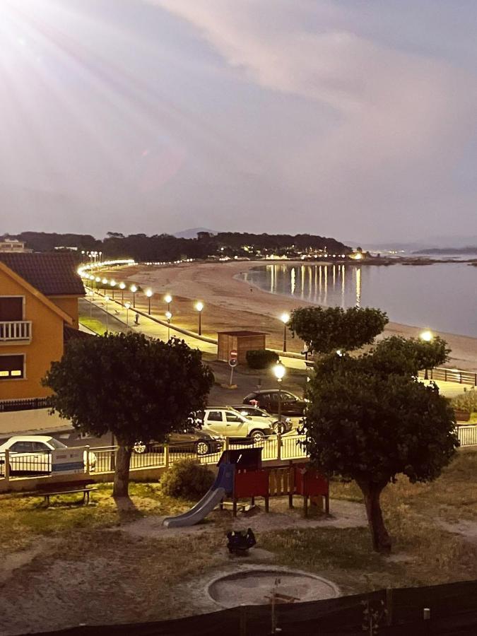 Ferienwohnung Apartamento En La Playa Ribeira Exterior foto